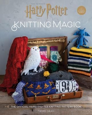 Picture of Harry Potter Knitting Magic: The official Harry Potter knitting pattern book